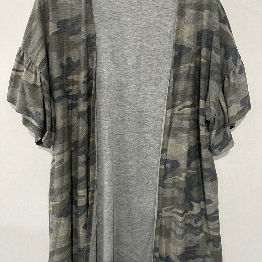 💜 2/$40!  Gray Knit Top